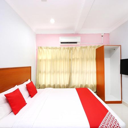 โอโย 720 คอริดอร์ โฮเต็ล 2 Hotel เปอกัน ภายนอก รูปภาพ