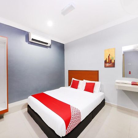 โอโย 720 คอริดอร์ โฮเต็ล 2 Hotel เปอกัน ภายนอก รูปภาพ