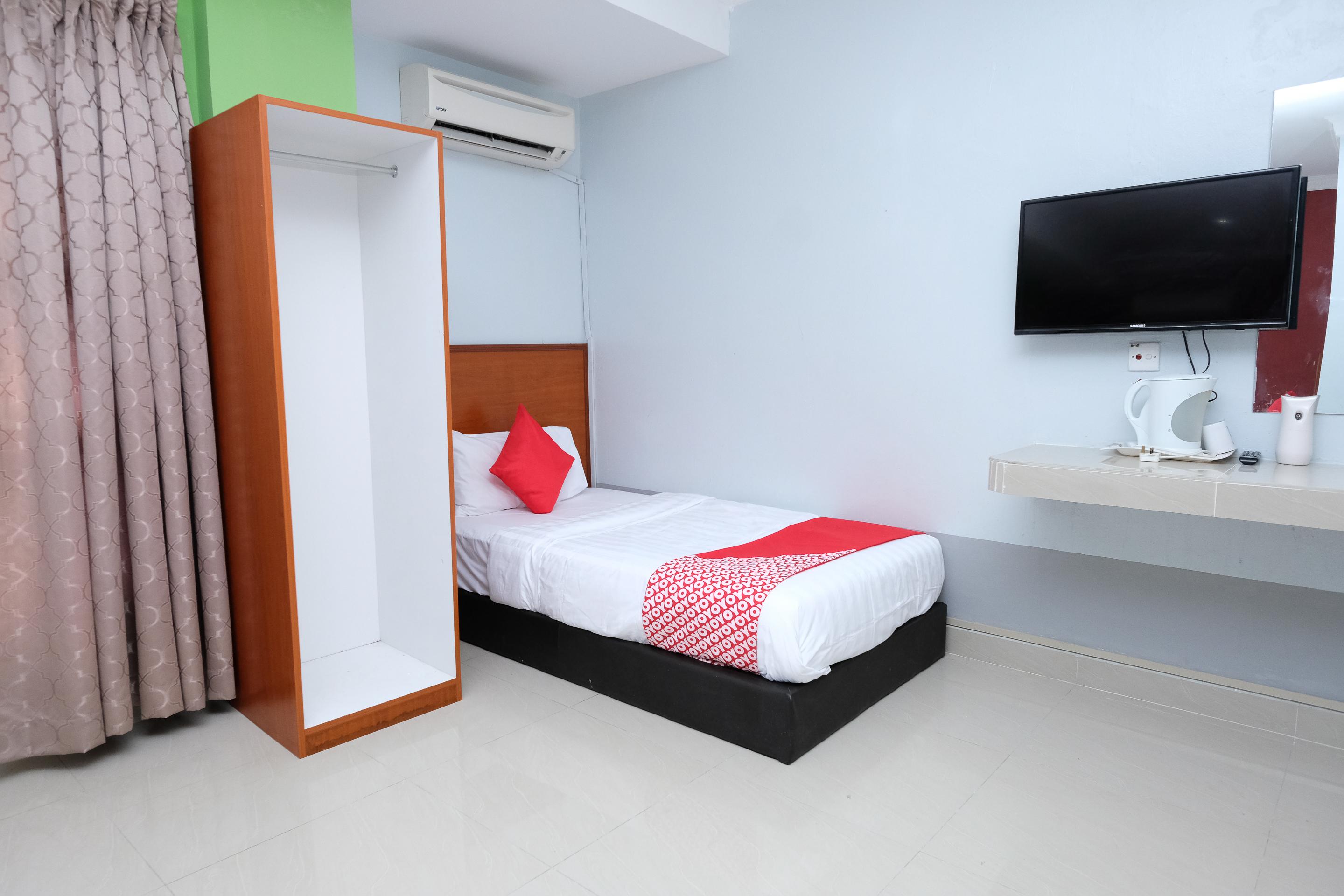 โอโย 720 คอริดอร์ โฮเต็ล 2 Hotel เปอกัน ภายนอก รูปภาพ