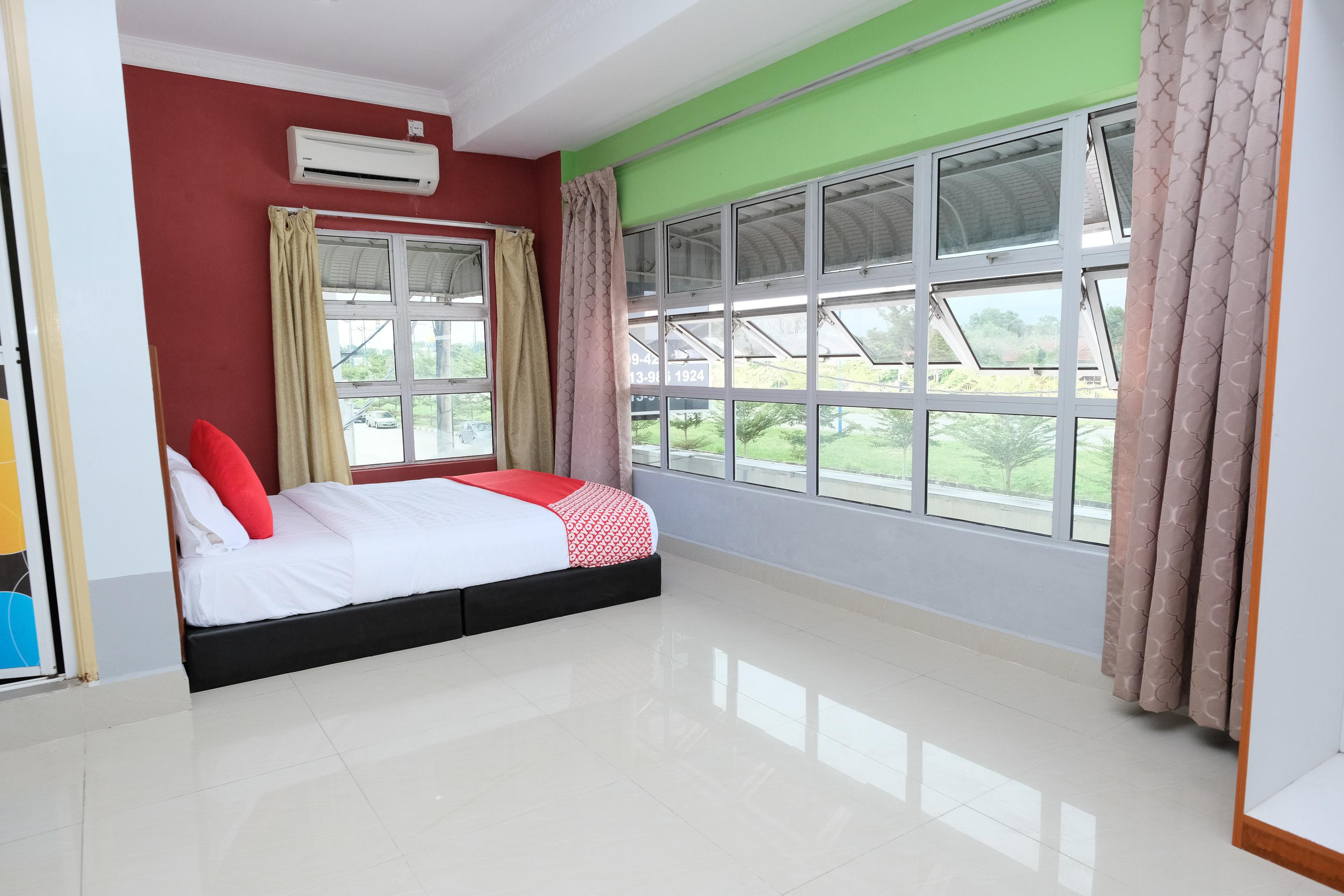 โอโย 720 คอริดอร์ โฮเต็ล 2 Hotel เปอกัน ภายนอก รูปภาพ