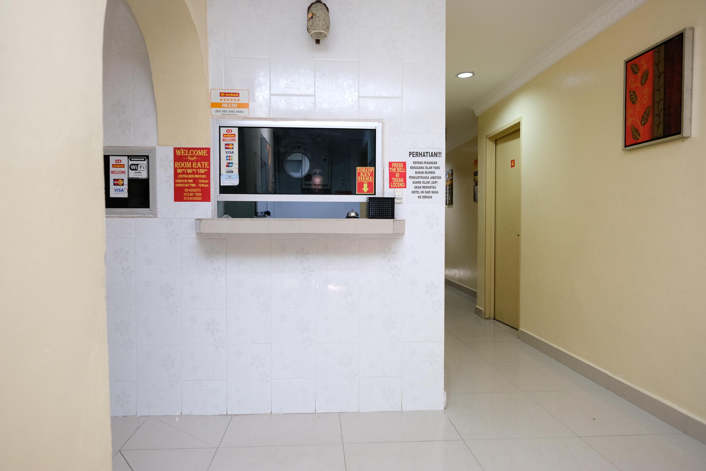 โอโย 720 คอริดอร์ โฮเต็ล 2 Hotel เปอกัน ภายนอก รูปภาพ