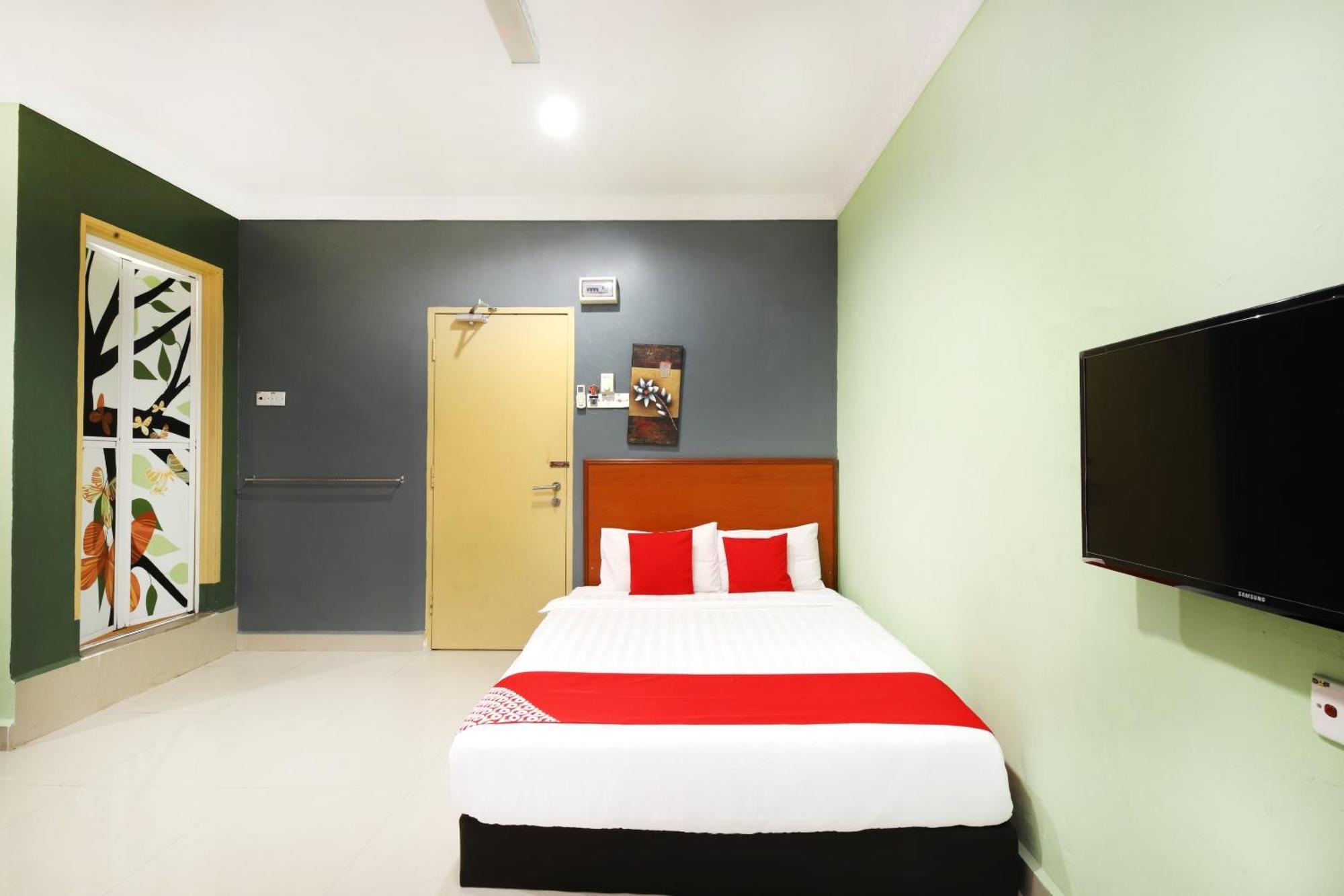 โอโย 720 คอริดอร์ โฮเต็ล 2 Hotel เปอกัน ภายนอก รูปภาพ