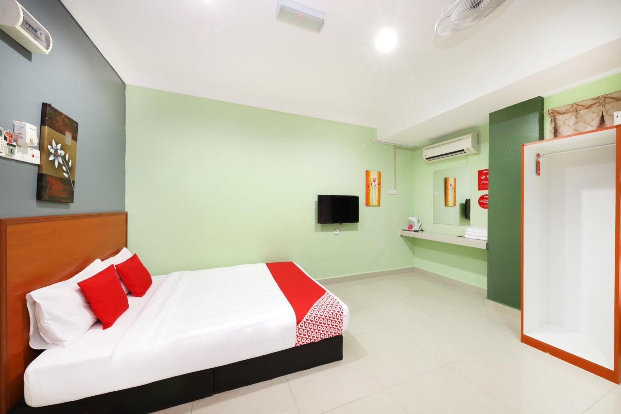 โอโย 720 คอริดอร์ โฮเต็ล 2 Hotel เปอกัน ภายนอก รูปภาพ