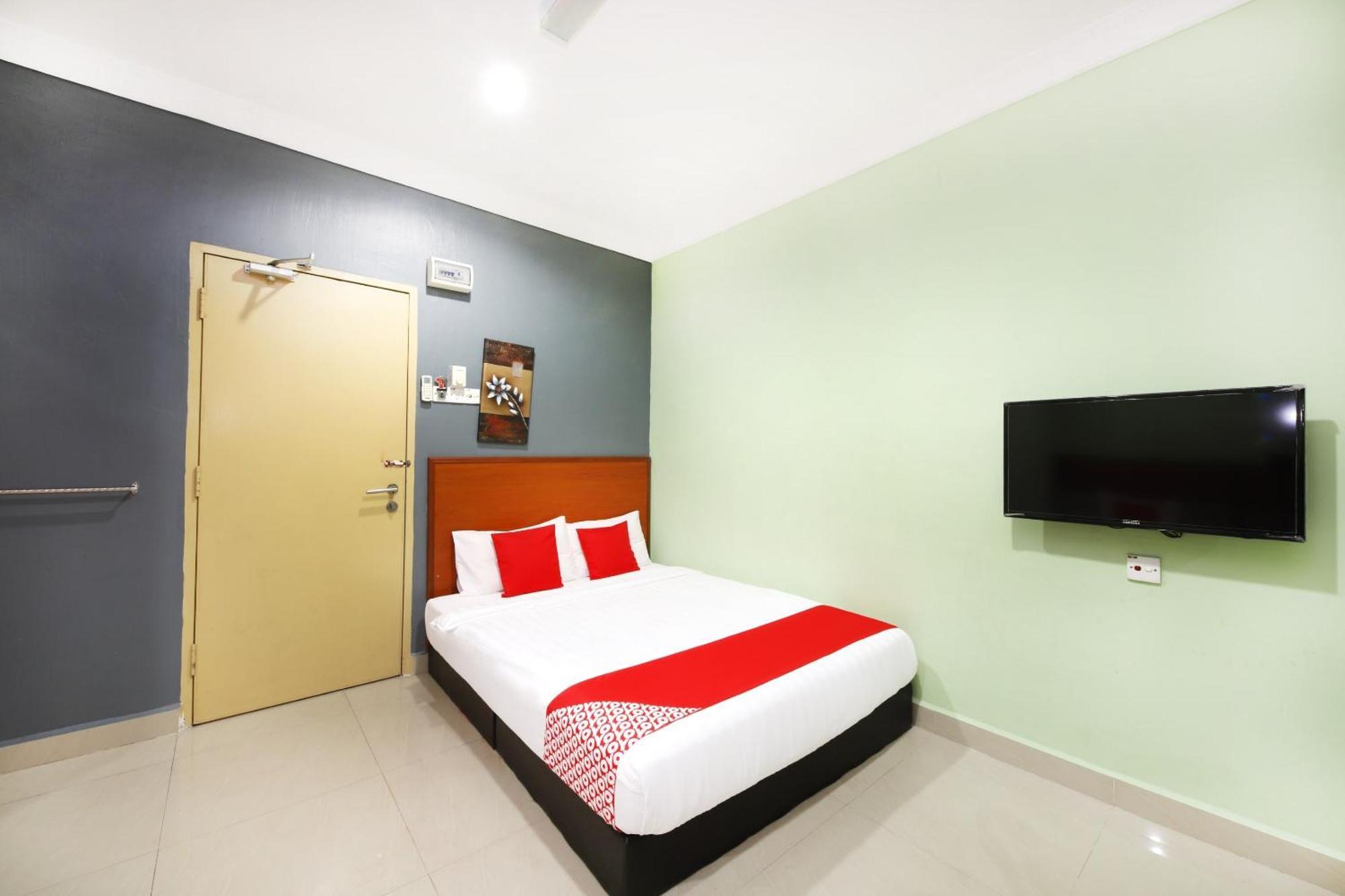 โอโย 720 คอริดอร์ โฮเต็ล 2 Hotel เปอกัน ภายนอก รูปภาพ