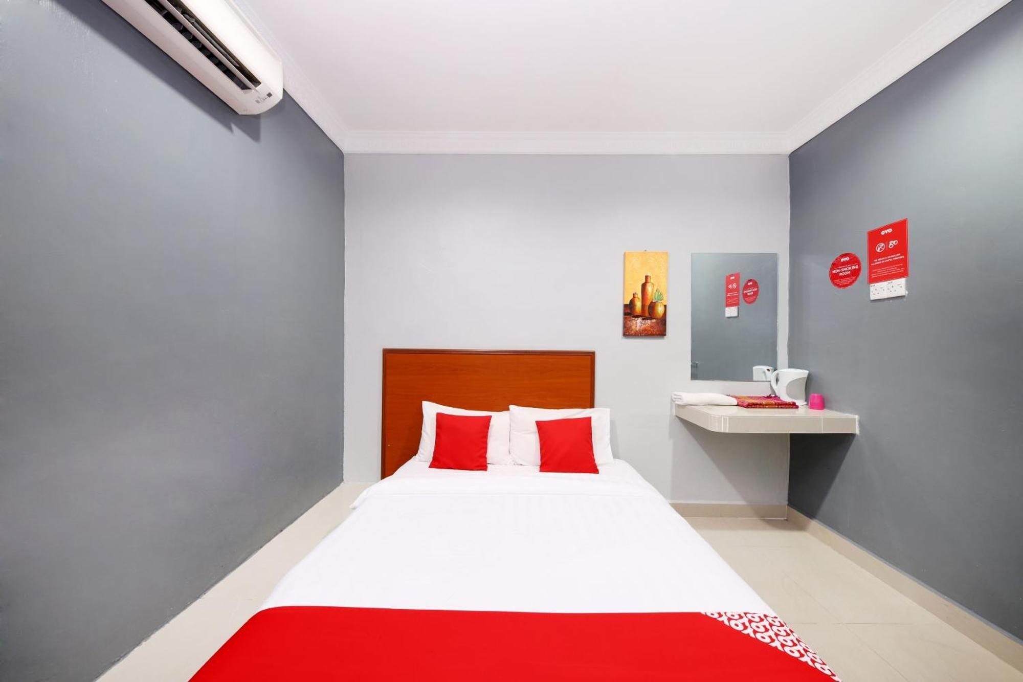 โอโย 720 คอริดอร์ โฮเต็ล 2 Hotel เปอกัน ภายนอก รูปภาพ