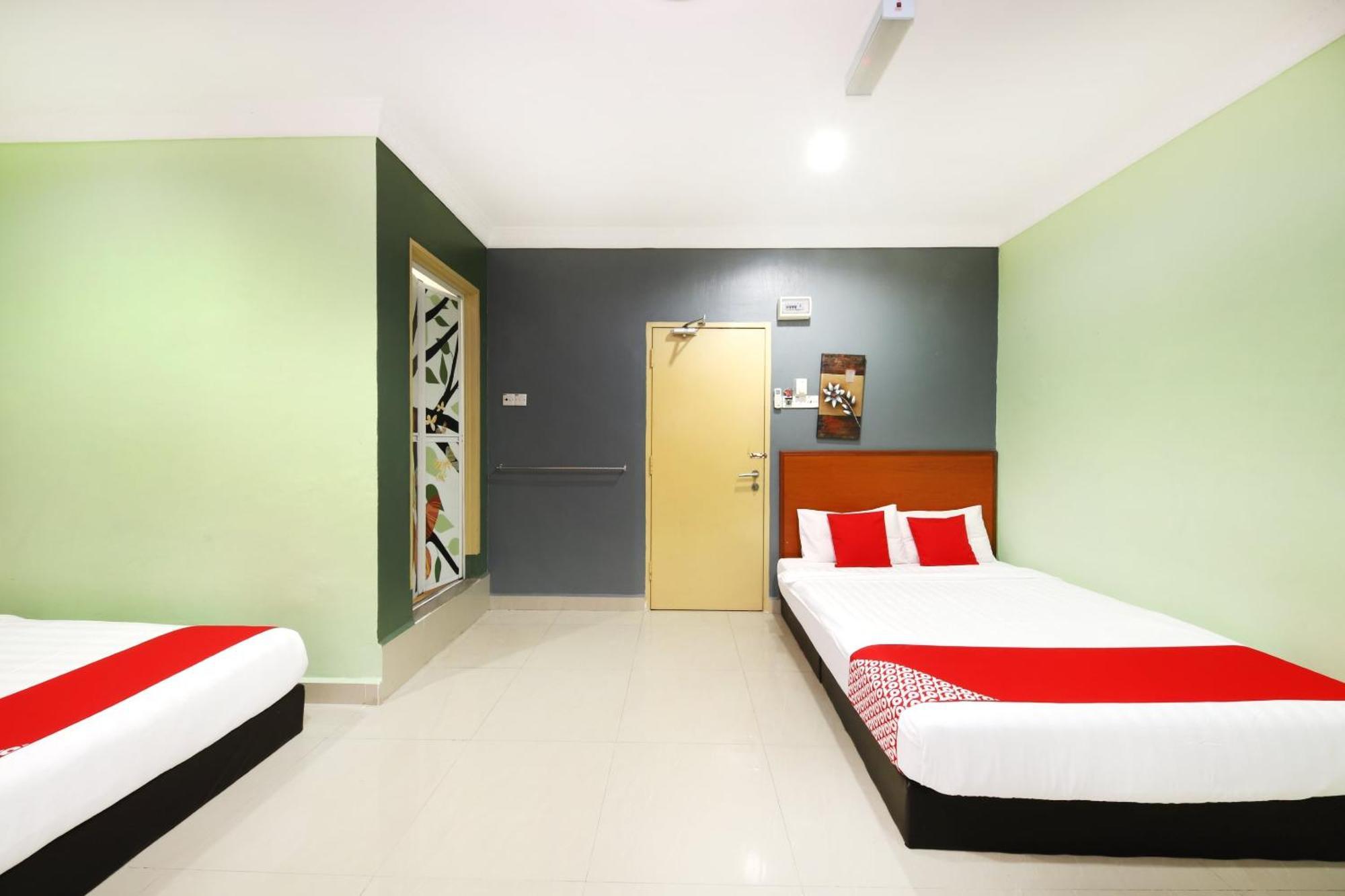 โอโย 720 คอริดอร์ โฮเต็ล 2 Hotel เปอกัน ภายนอก รูปภาพ